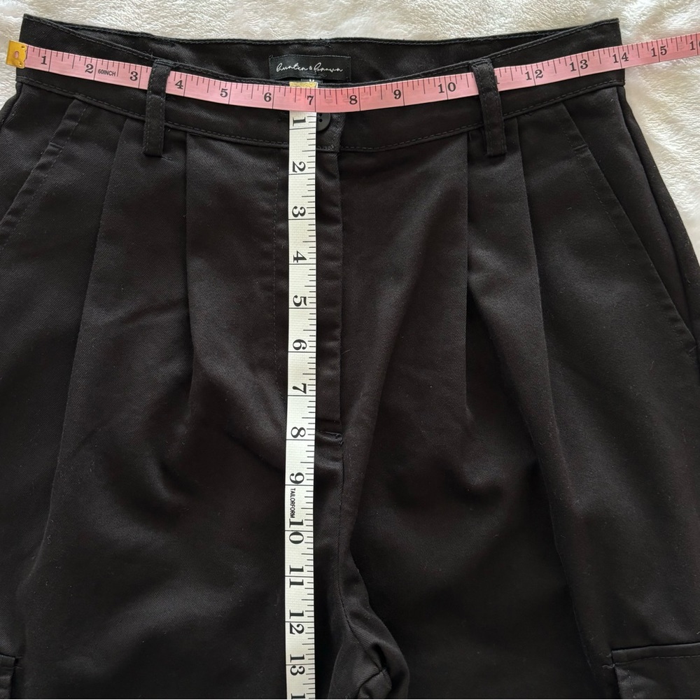 HUNTER & BROWN Black Wide Leg High Rise Pleated Cargo Pants--NWT--M - Picture 15 of 16